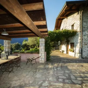 https://villa-depoca-le-capele.it-lombardy.com